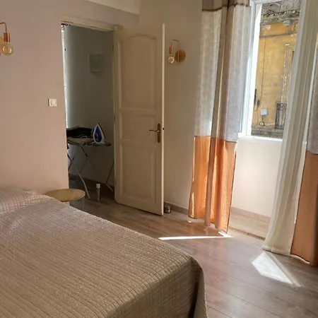 T2 Sartene Centre Διαμέρισμα *